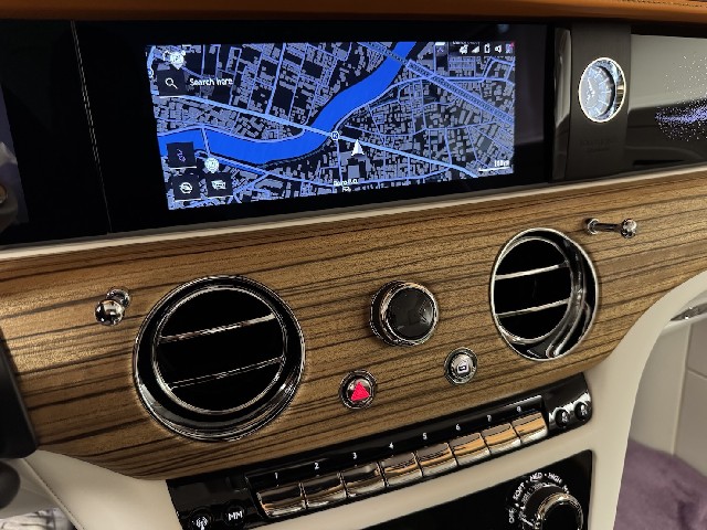 ROLLS ROYCE SPECTRE 2024 Image 49