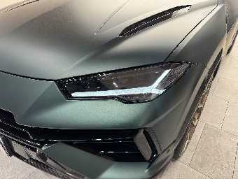 LAMBORGHINI URUS 2025 Image 13