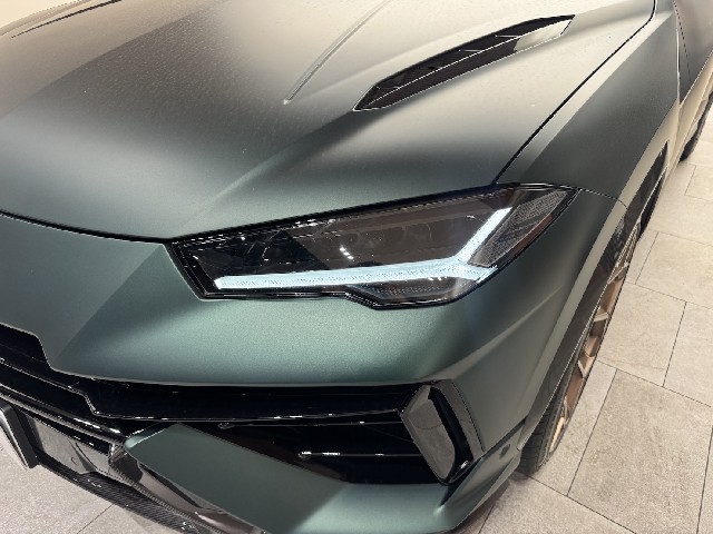 LAMBORGHINI URUS 2025 Image 19