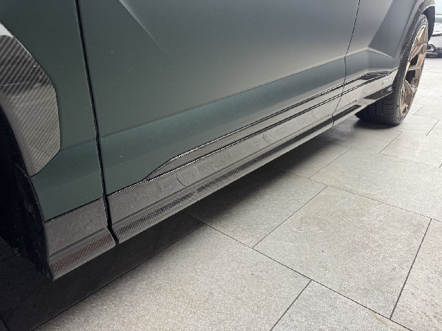 LAMBORGHINI URUS 2025 Image 25