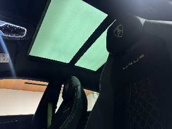 LAMBORGHINI URUS 2025 Image 24