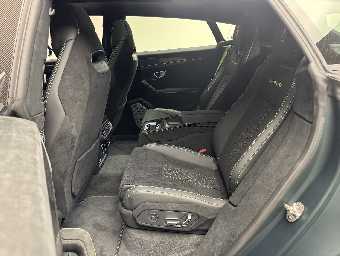 LAMBORGHINI URUS 2025 Image 27