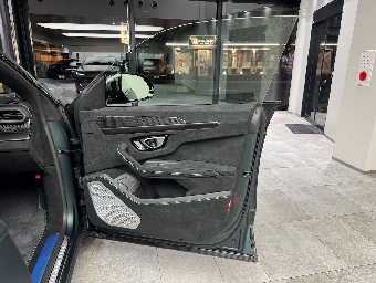 LAMBORGHINI URUS 2025 Image 33