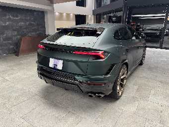 LAMBORGHINI URUS 2025 Image 5