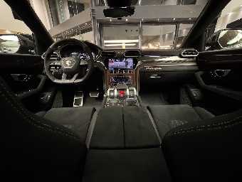 LAMBORGHINI URUS 2025 Image 38