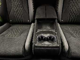 LAMBORGHINI URUS 2025 Image 39