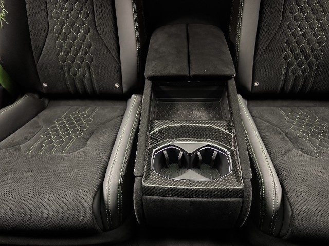 LAMBORGHINI URUS 2025 Image 45