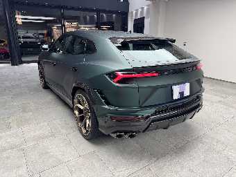 LAMBORGHINI URUS 2025 Image 7