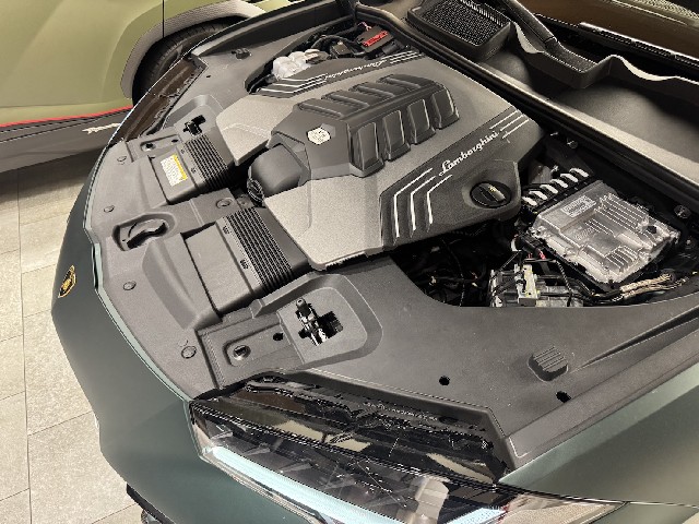 LAMBORGHINI URUS 2025 Image 62