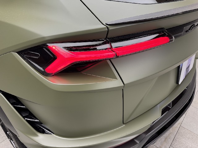 LAMBORGHINI URUS 2025 Image 20