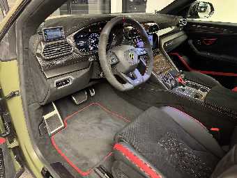 LAMBORGHINI URUS 2025 Image 27