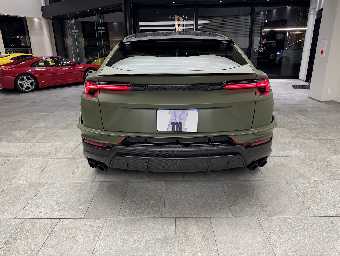 LAMBORGHINI URUS 2025 Image 6