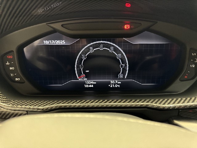 LAMBORGHINI URUS 2025 Image 65