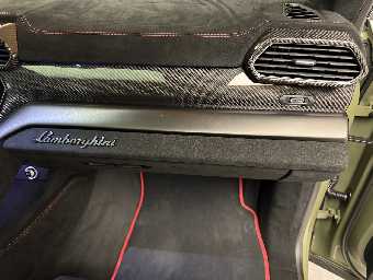 LAMBORGHINI URUS 2025 Image 61