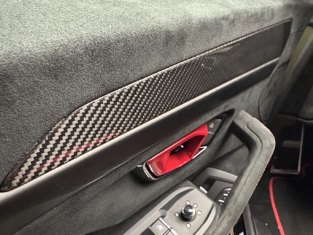 LAMBORGHINI URUS 2025 Image 70