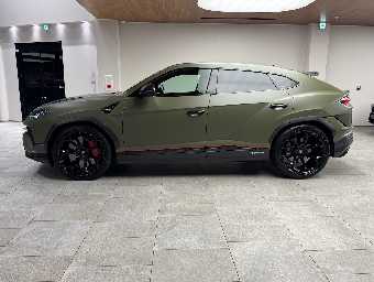 LAMBORGHINI URUS 2025 Image 8