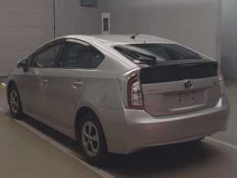 TOYOTA PRIUS 2014 Image 4