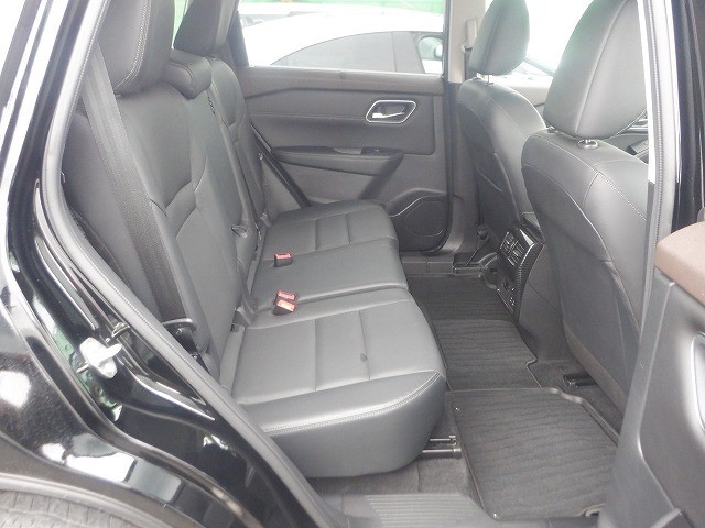 NISSAN X-TRAIL 2023 Image 25