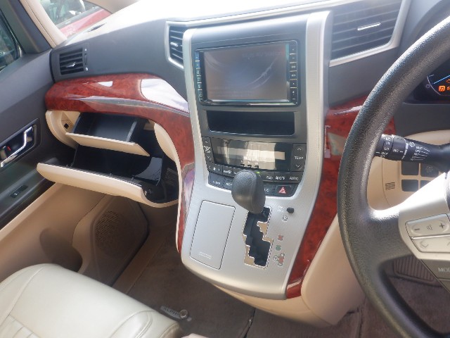 TOYOTA ALPHARD 2009 Image 30