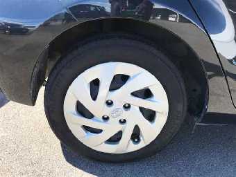 TOYOTA AQUA 2016 Image 9