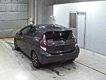 TOYOTA AQUA 2016 Image 2