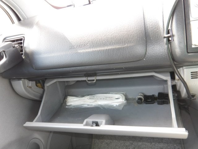 MAZDA BONGO FRIENDEE 2004 Image 44