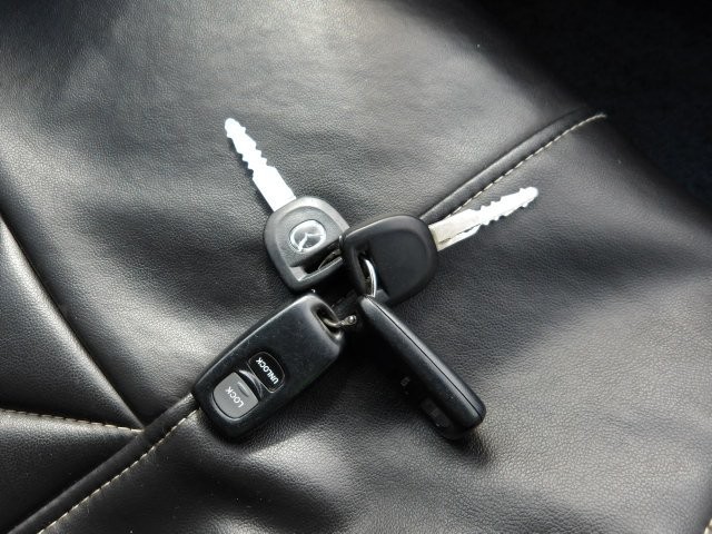 MAZDA BONGO FRIENDEE 2004 Image 47