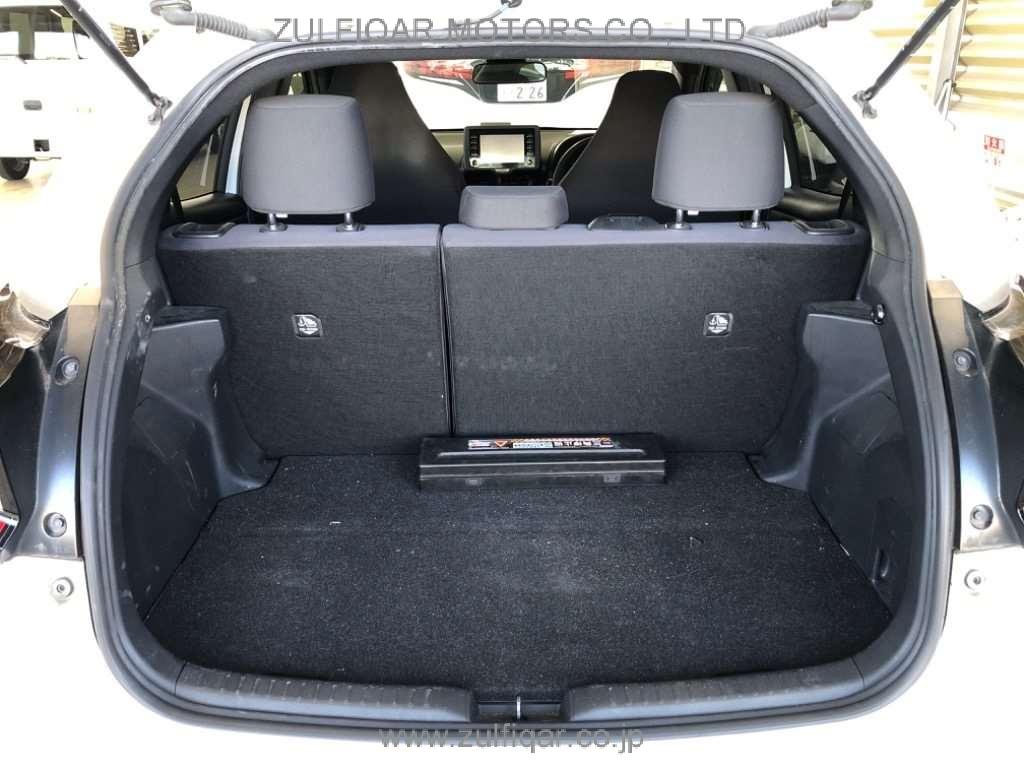 TOYOTA YARIS 2020 Image 8