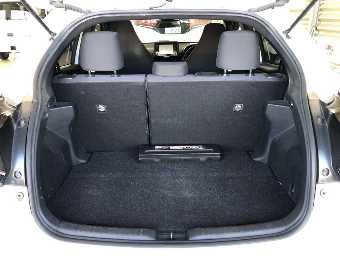 TOYOTA YARIS 2020 Image 8