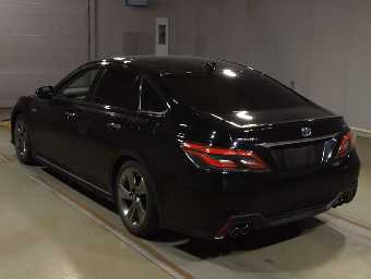 TOYOTA CROWN HYBRID 2018 Image 4