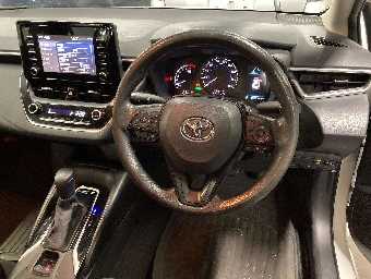 TOYOTA COROLLA TOURING 2020 Image 9
