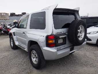 MITSUBISHI PAJERO 1998 Image 3