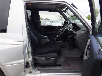 MITSUBISHI PAJERO 1998 Image 6
