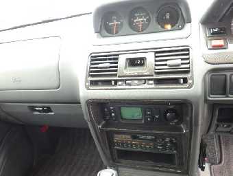 MITSUBISHI PAJERO 1998 Image 10