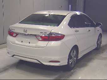 HONDA GRACE 2015 Image 2