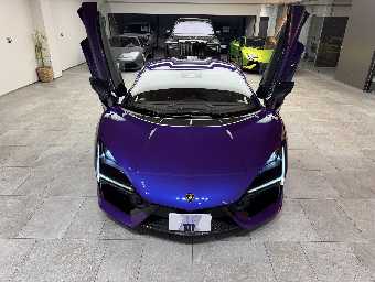 LAMBORGHINI REVUELTO 2025 Image 2