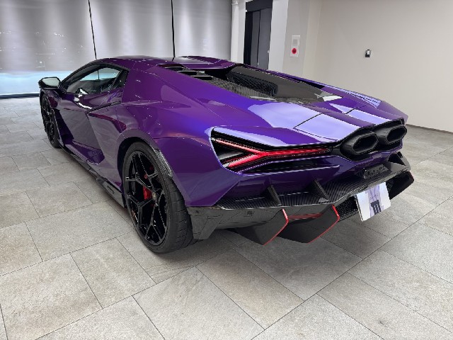 LAMBORGHINI REVUELTO 2025 Image 23