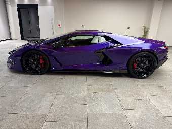 LAMBORGHINI REVUELTO 2025 Image 18