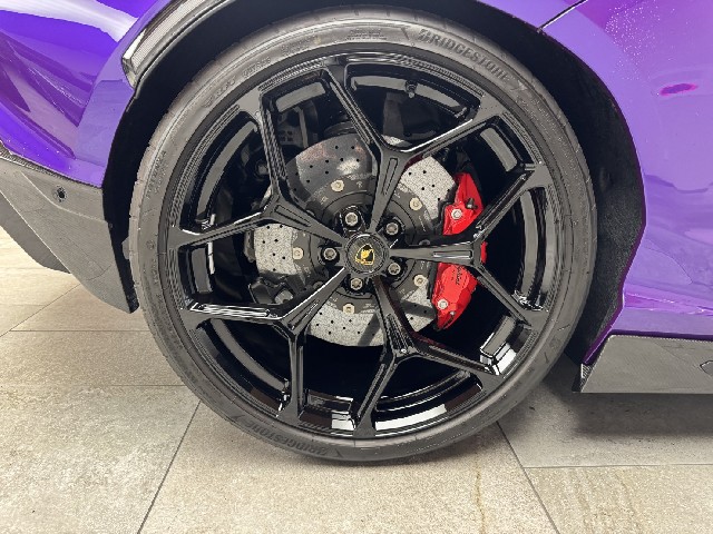 LAMBORGHINI REVUELTO 2025 Image 27
