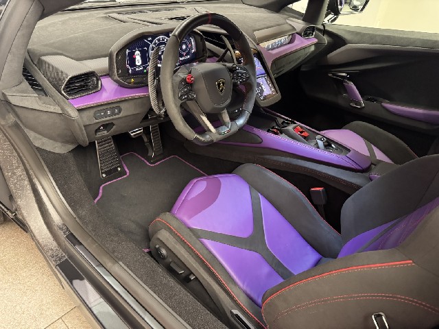 LAMBORGHINI REVUELTO 2025 Image 46