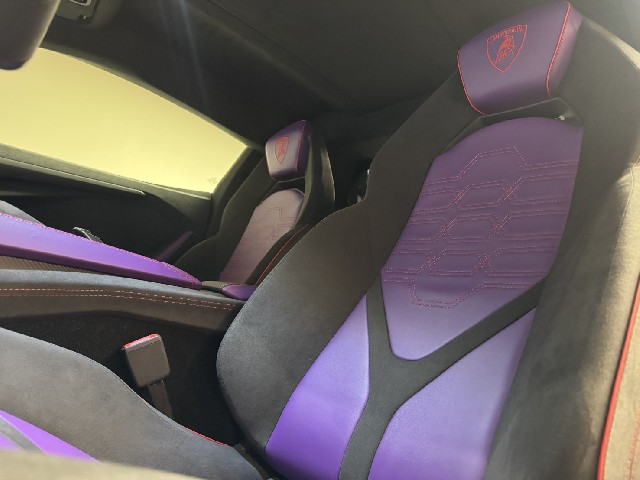 LAMBORGHINI REVUELTO 2025 Image 48