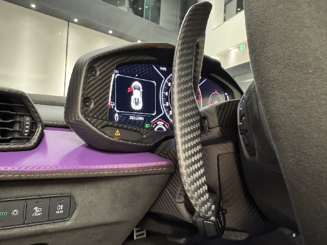 LAMBORGHINI REVUELTO 2025 Image 61