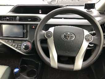 TOYOTA AQUA 2014 Image 6