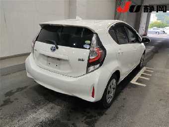 TOYOTA AQUA 2020 Image 5