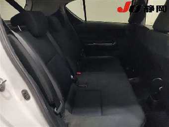 TOYOTA AQUA 2020 Image 8