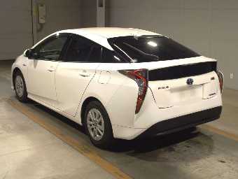 TOYOTA PRIUS 2018 Image 4