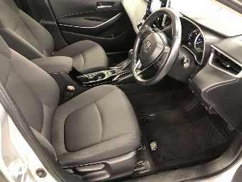 TOYOTA COROLLA TOURING 2020 Image 5