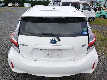 TOYOTA AQUA 2019 Image 3