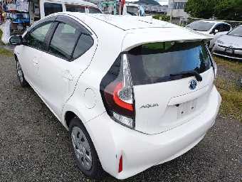 TOYOTA AQUA 2019 Image 4