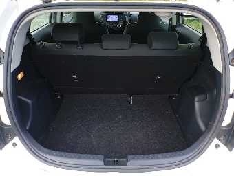 TOYOTA AQUA 2019 Image 7